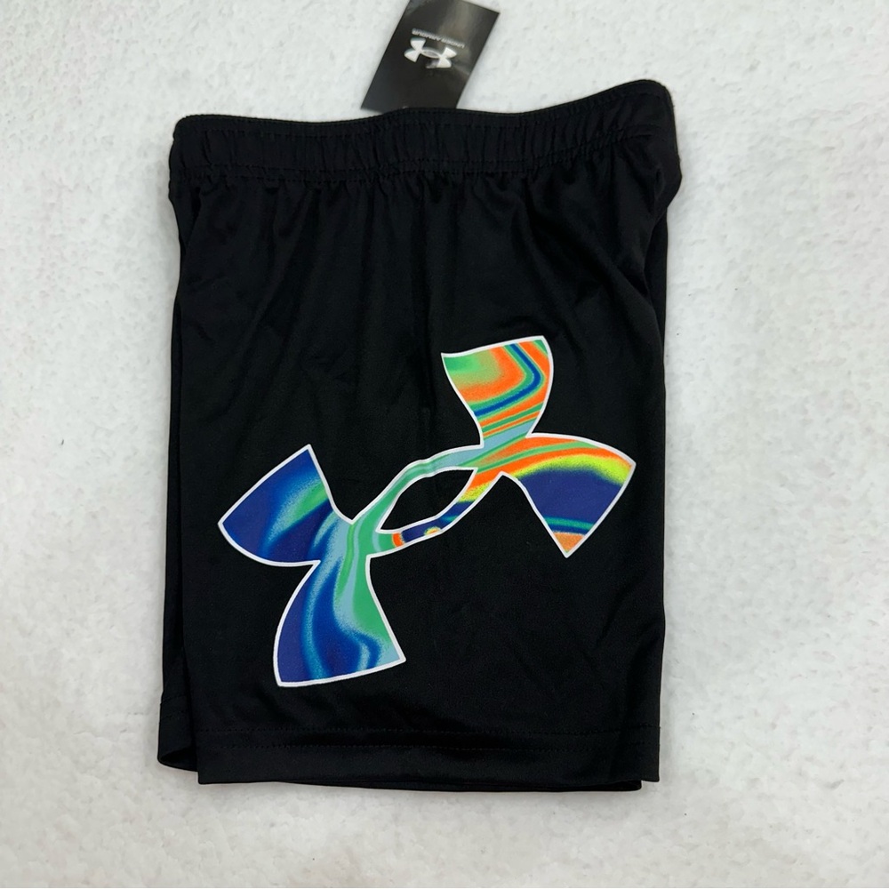 Boys Size 5 Under Armour Shorts